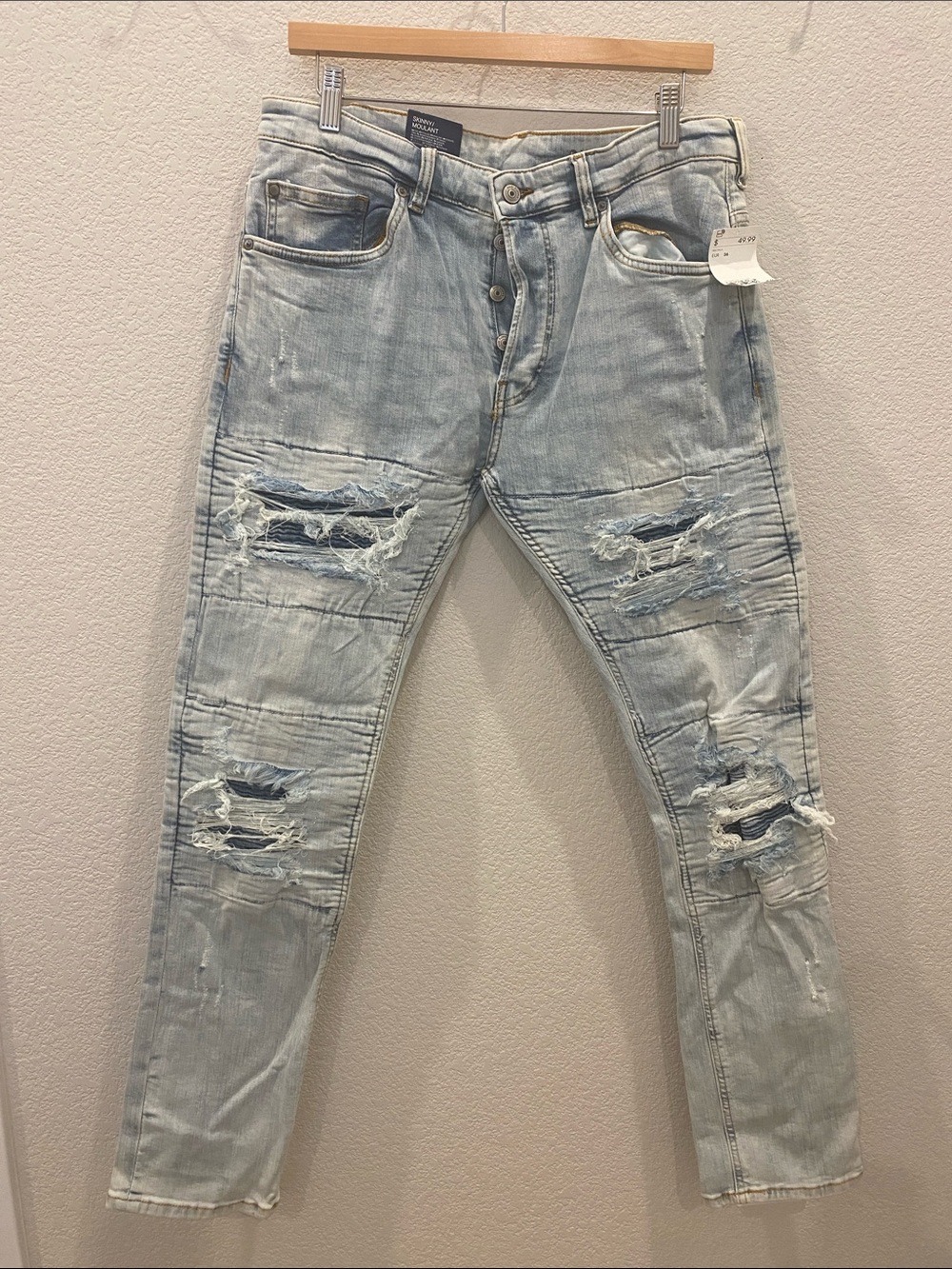 H&M Divided Distressed Light Blue Men’s Jeans